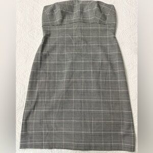 Chic Strapless Gray Plaid Dress